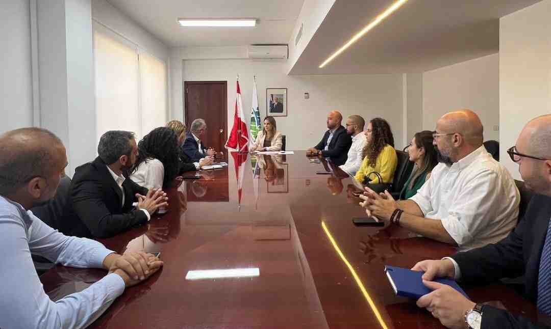 The meeting focused on improving sustainable waste management. (Source: Ministry of Environment)