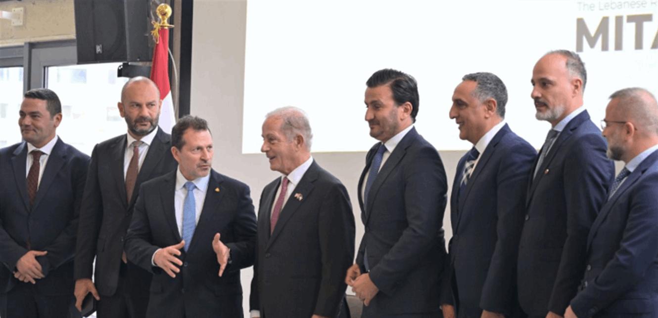 سيُنفّذ البرنامج وفق المعايير الدولية للتدريب، مع تقديم شركة أوراكل للخبرات التقنية والمحتوى التعليمي. (المصدر: Lebanon 24) سيُنفّذ البرنامج وفق المعايير الدولية للتدريب، مع تقديم شركة أوراكل للخبرات التقنية والمحتوى التعليمي. (المصدر: Lebanon 24)