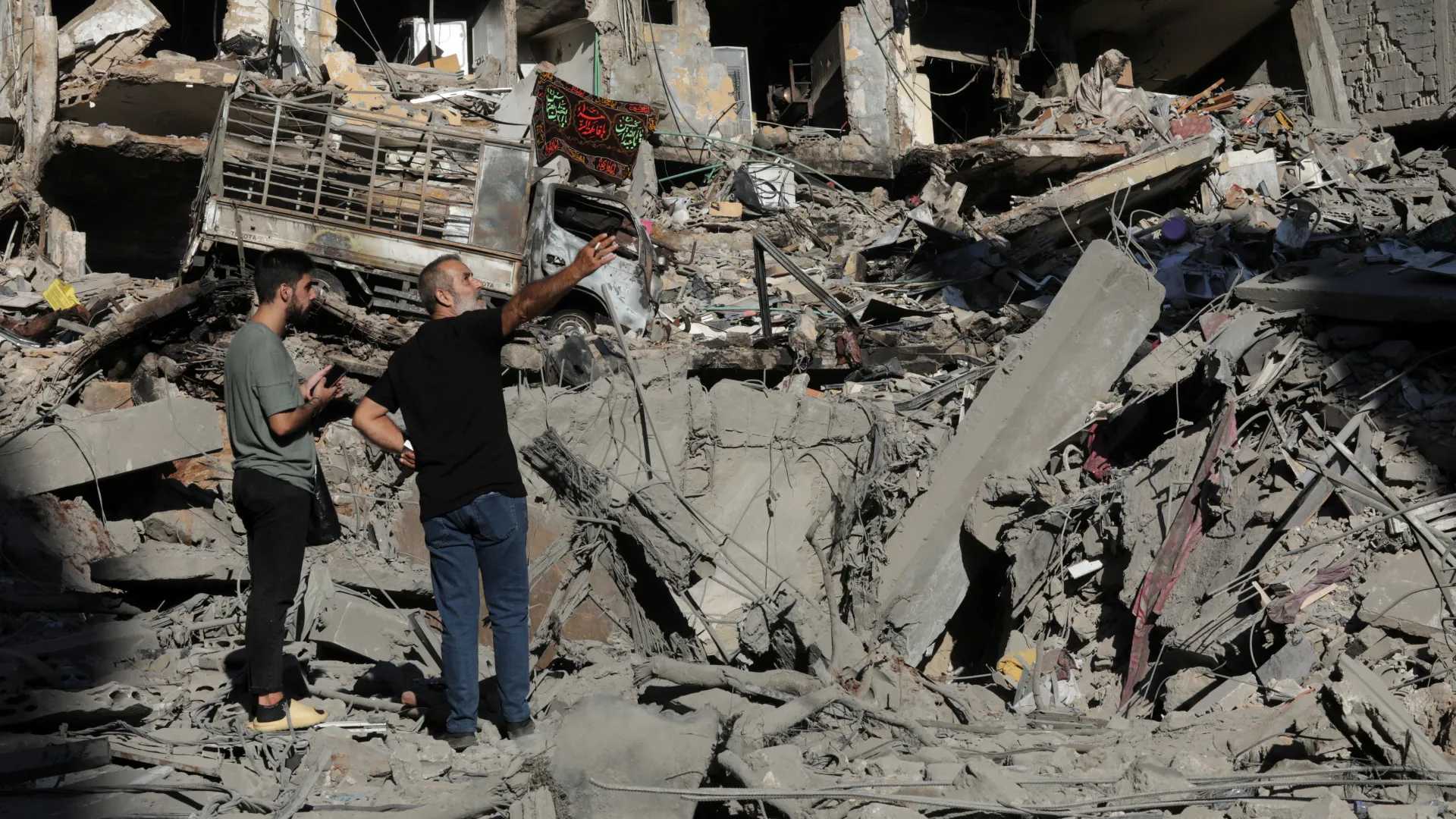 Rubble generated by the conflict contains a mixture of construction materials and potentially hazardous substances. (Image Credit: Al Jazeera)