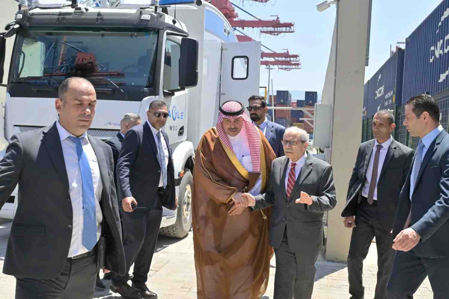 Lebanese Prime Minister Nawaf Salam and Saudi Ambassador Fahd Al Dossari inspected security and logistical procedures at the Port of Beirut ahead of the departure of the first shipments to Jeddah Port, following Saudi Arabia’s decision to lift the ban on Lebanese exports (Image Credit: Asharq Al-Awsat).