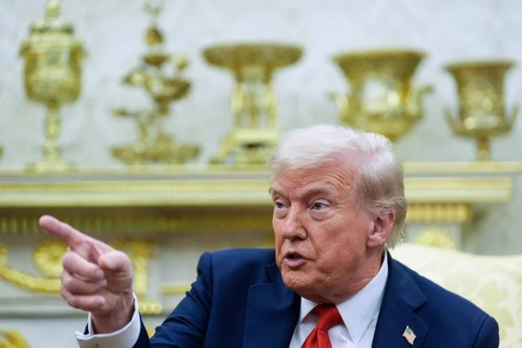 قال ترامب إنه قد يلغي اجتماعاً مخططاً مع الرئيس الصيني قال ترامب إنه قد يلغي اجتماعاً مخططاً مع الرئيس الصيني