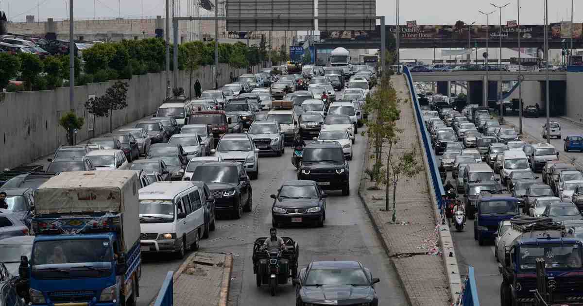 Citizens return to South Lebanon following the ceasefire.