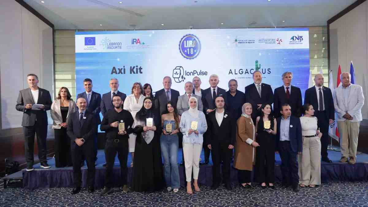 The forum ended with an awards ceremony for participants in the LIRA 18 program and a startup showcase.