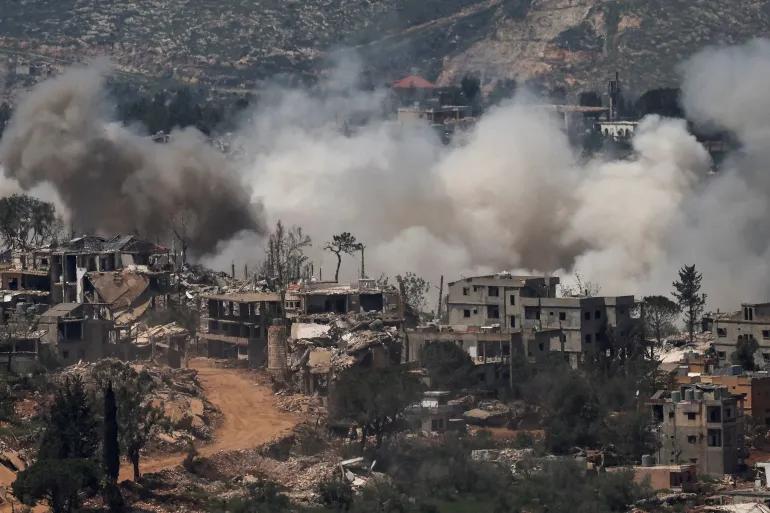 هجمات على مناطق سكنية في جنوب لبنان (مصدر الصورة: الجزيرة) هجمات على مناطق سكنية في جنوب لبنان (مصدر الصورة: الجزيرة)