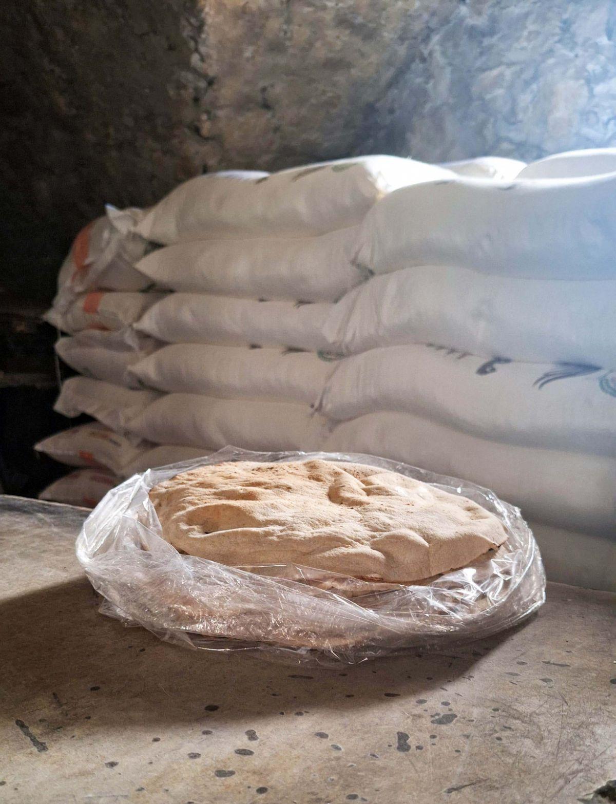 يواجه المستهلكون اللبنانيون قلقاً متزايداً بشأن سلامة المواد الغذائية والمشروبات اليومية. (المصدر: L’Orient Today) يواجه المستهلكون اللبنانيون قلقاً متزايداً بشأن سلامة المواد الغذائية والمشروبات اليومية. (المصدر: L’Orient Today)