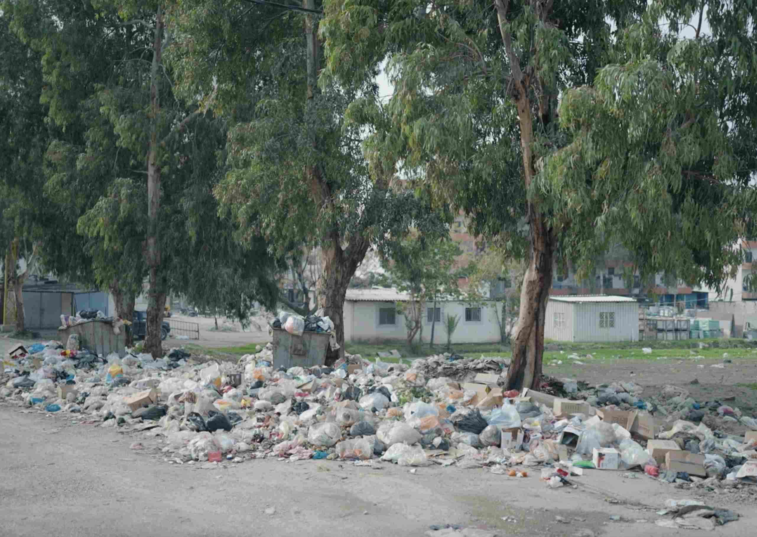 لبنان ينتج حوالي ٦٥٠٠ طن من النفايات يوميًا. (المصدر: برنامج الأمم المتحدة الإنمائي)