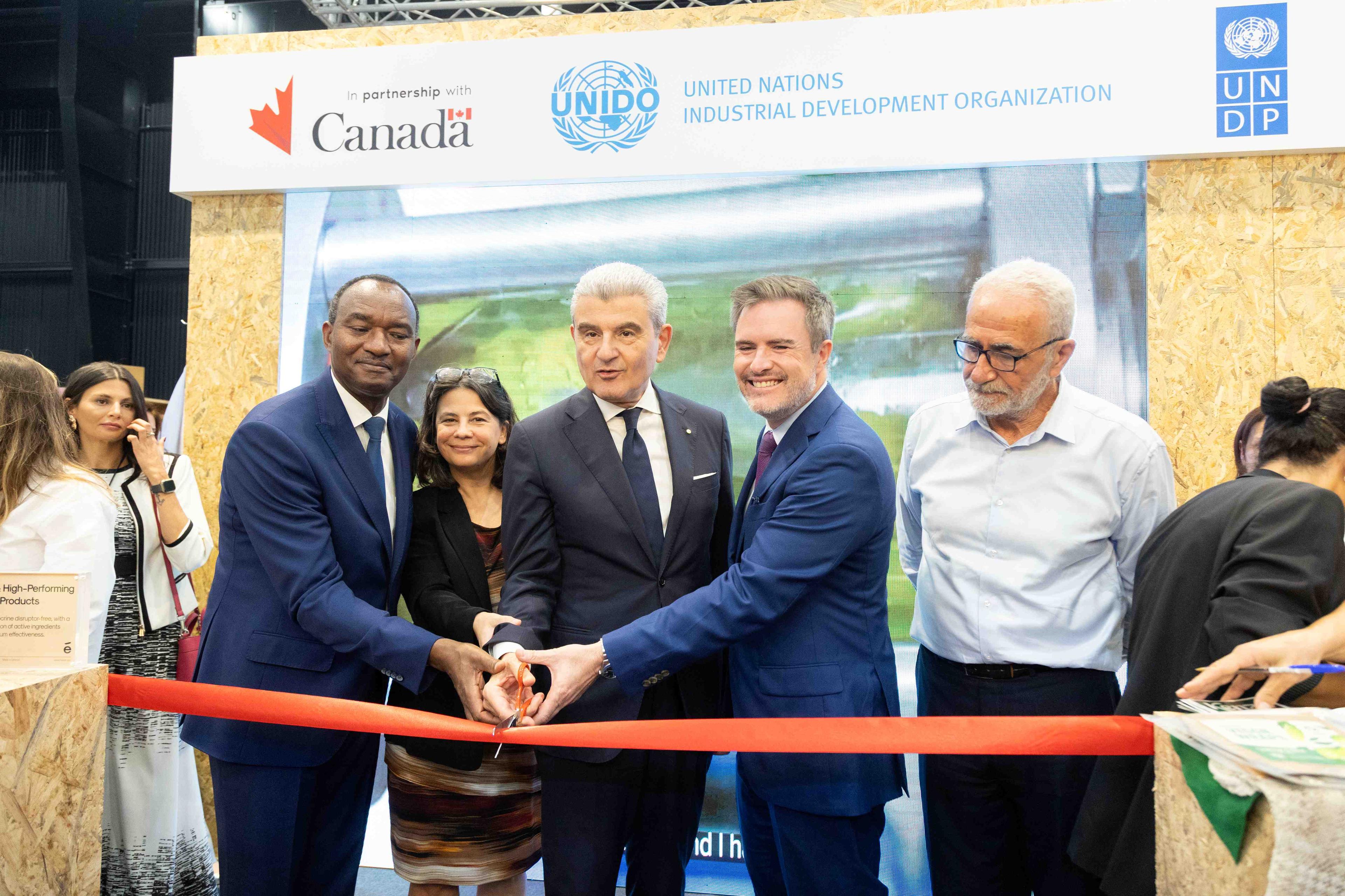 The awarding ceremony, held at the Expo’s Seaside Arena, brought together nearly 200 participants. (Source: UNDP Lebanon) The awarding ceremony, held at the Expo’s Seaside Arena, brought together nearly 200 participants. (Source: UNDP Lebanon)