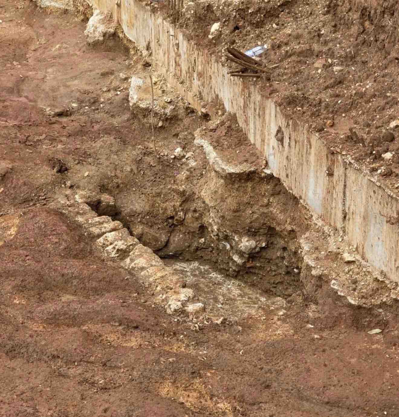 The archaeological site discovered near ABC Achrafieh.