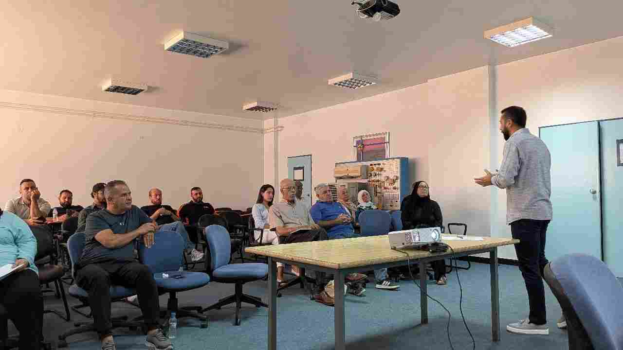 Participants learned to interpret satellite imagery to assess war-related damage in villages. (Source: CNRS)