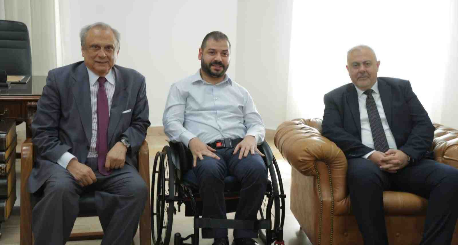 The meeting brought together Beirut Governor Judge Marwan Abboud, Chairman and General Manager of the Housing Bank Antoine Habib, and the governor’s advisor Joe Rahal.